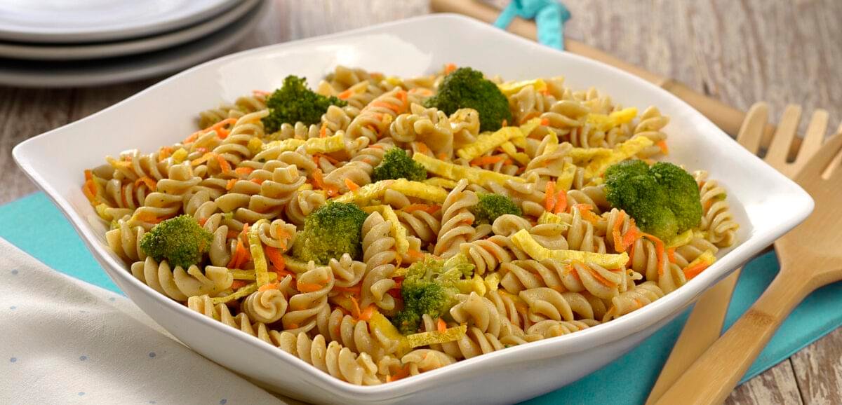 Massa Integral com Legumes ao Estilo Mediterrâneo
